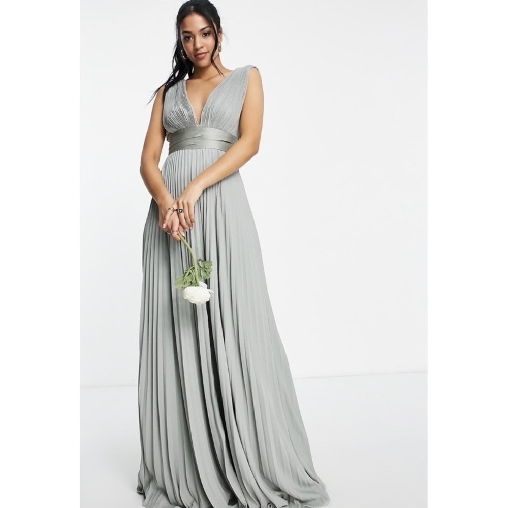 ASOS Design Sage Green Bridesmaid Pleated Maxi floor length Dress Petite 0